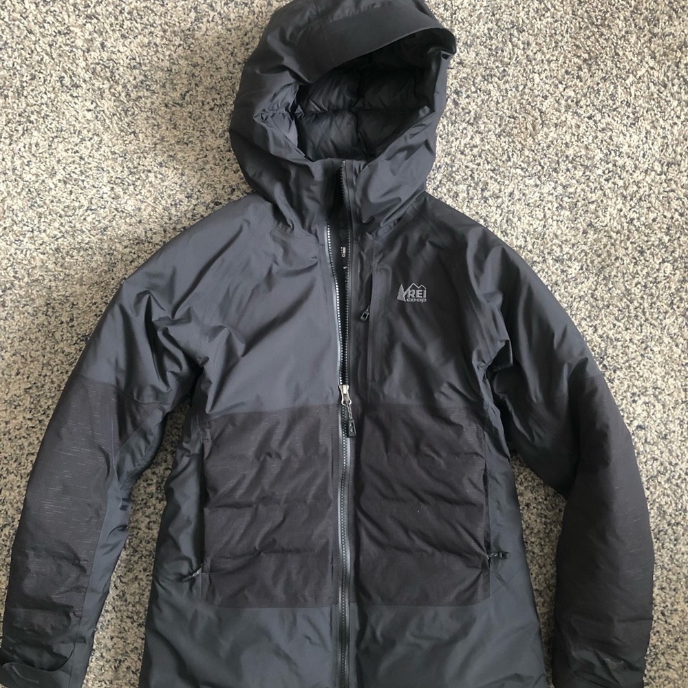 REI womens stormhenge coat small